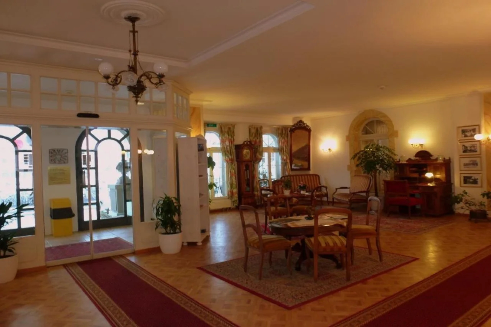 Central Continental Hotel