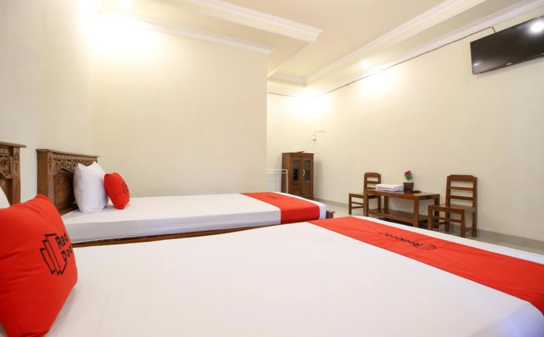 RedDoorz Syariah @ Jalan Dieng