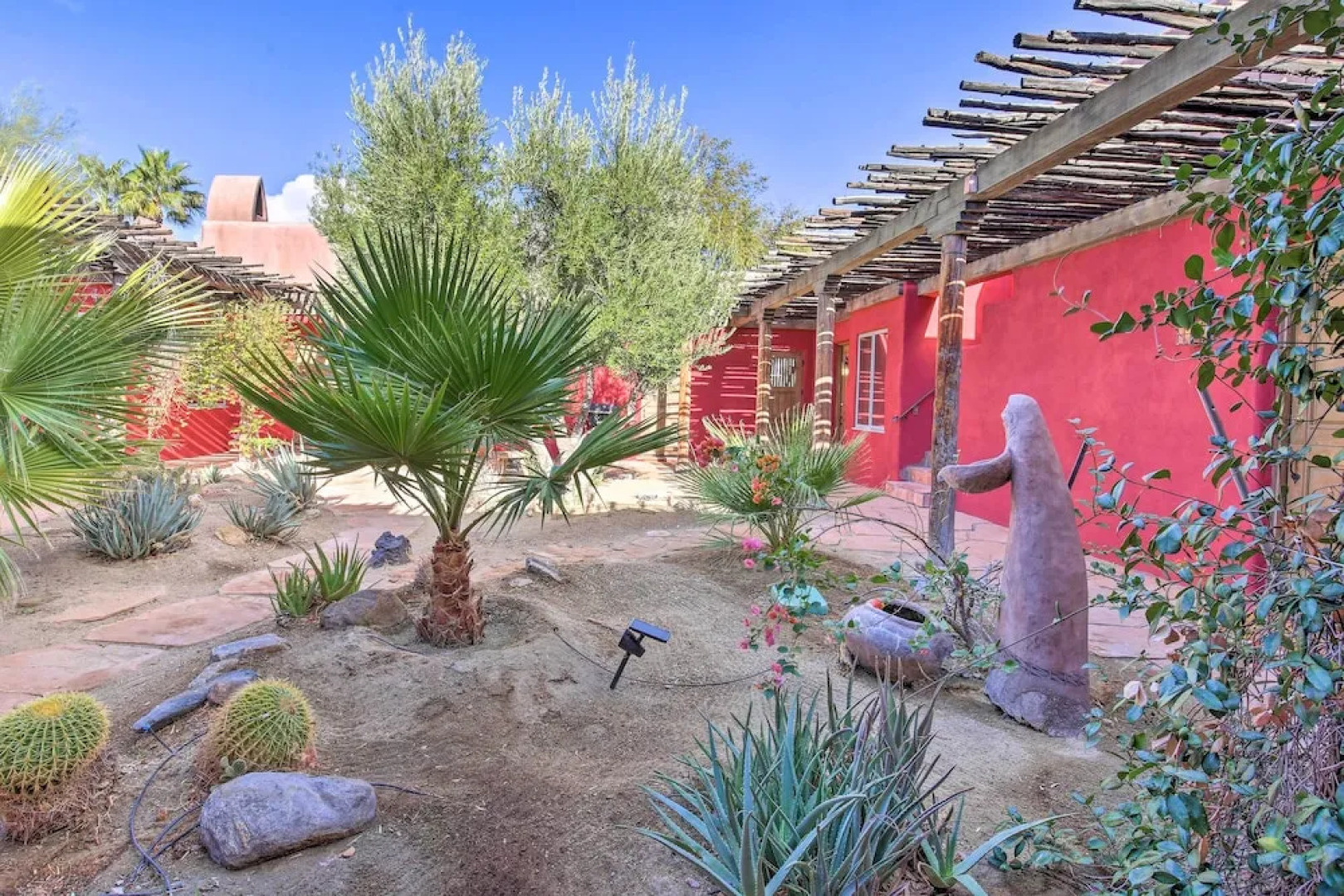 Luxe Adobe Retreat w/ Mountain & Golf Course Views