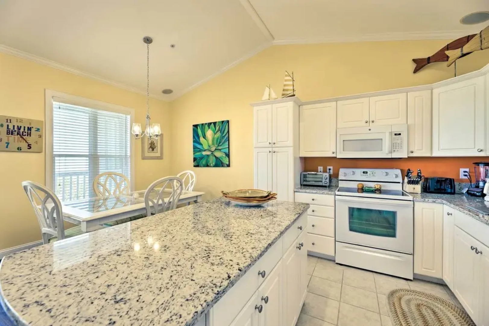 Indian Beach Resort Condo; Walk to Oceanfront!