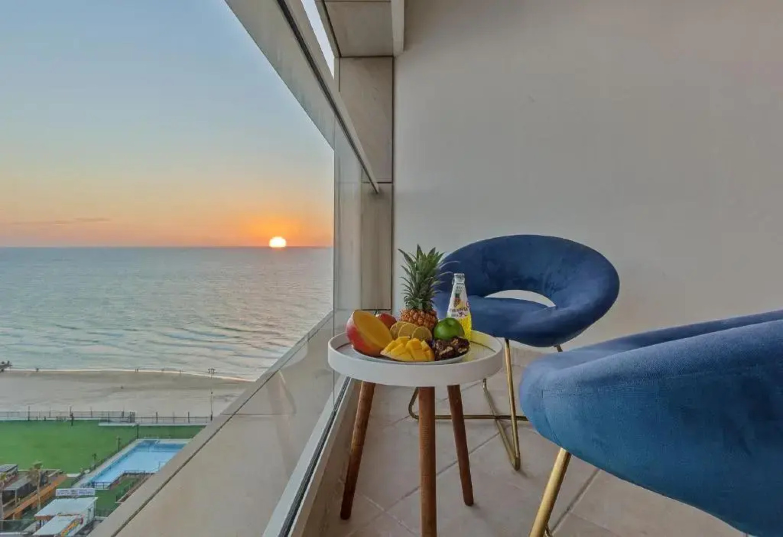 Luxury beach R&A Apartment group