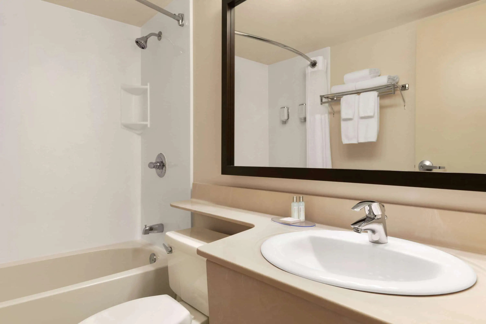 Travelodge Suites by Wyndham Moncton