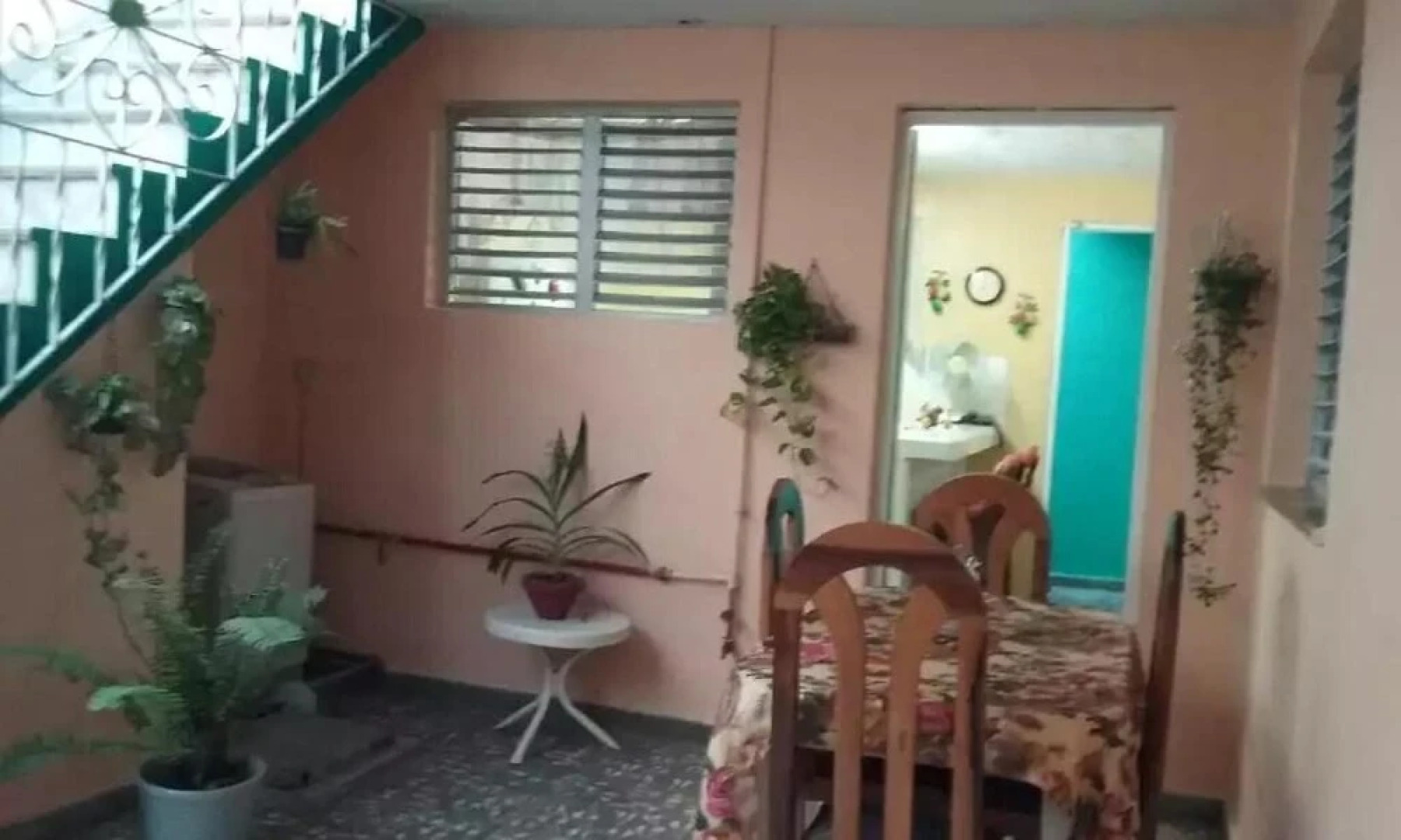 Casa de Mary & Pastor