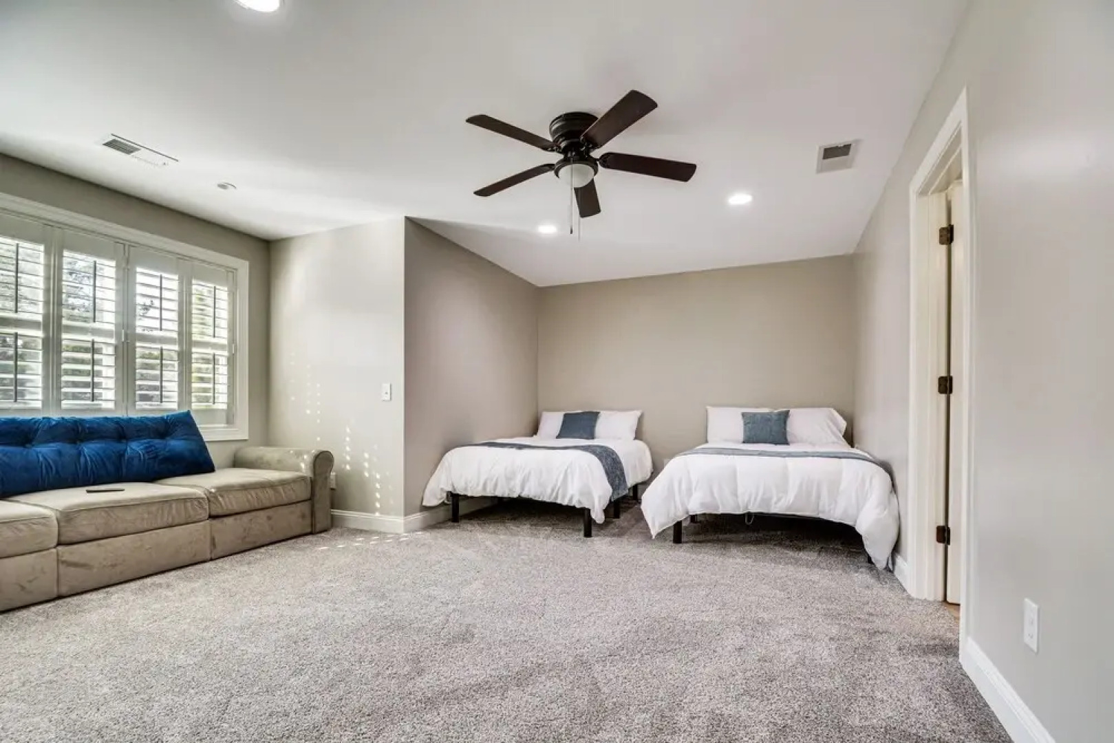 Spacious Home w/ Fireplace - Near Pinehurst Golf!