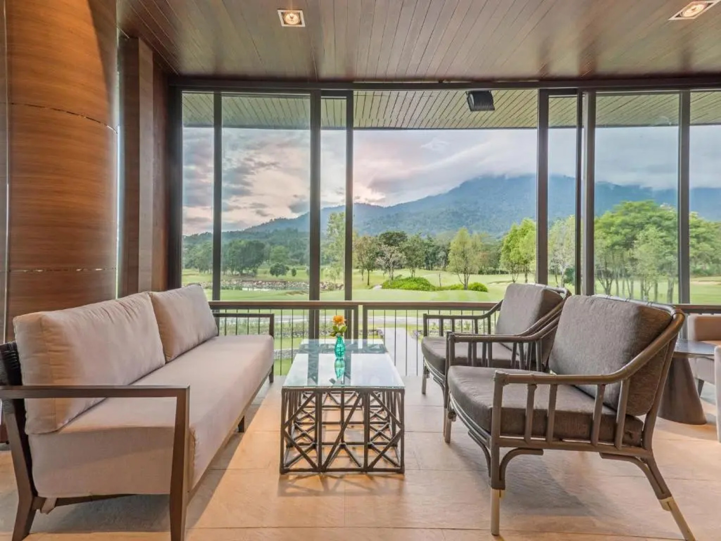 Chatrium Golf Resort Soi Dao Chanthaburi