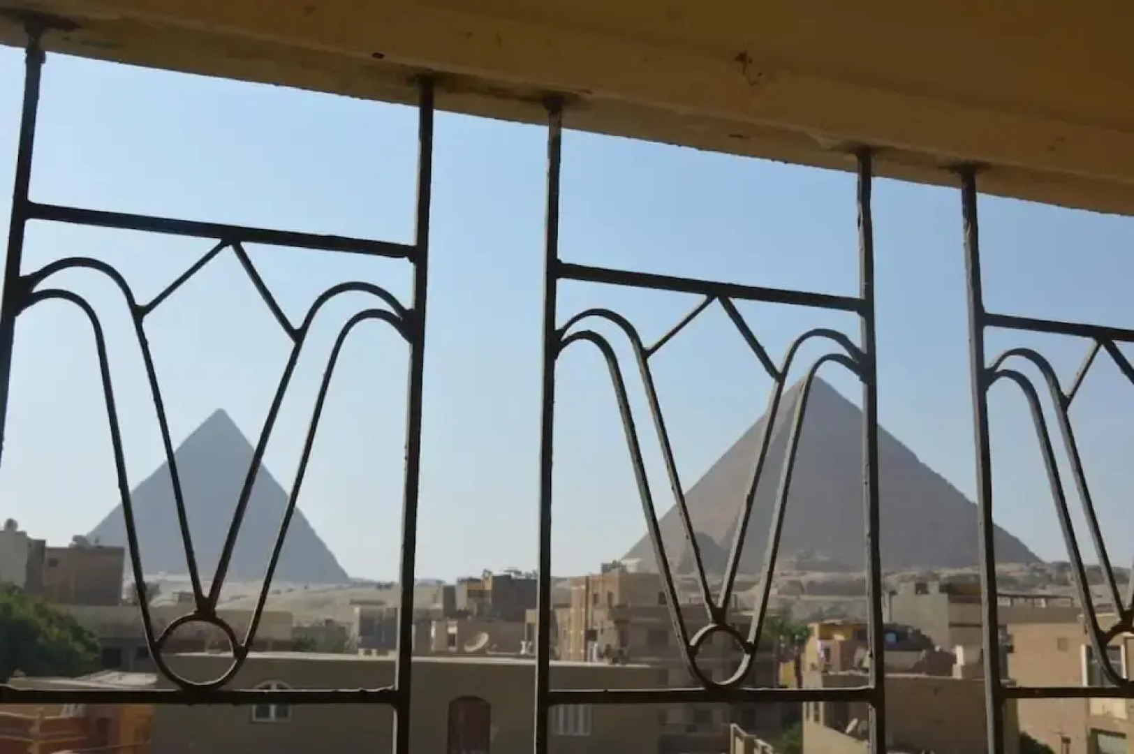 The Pyramids Inn Cheops