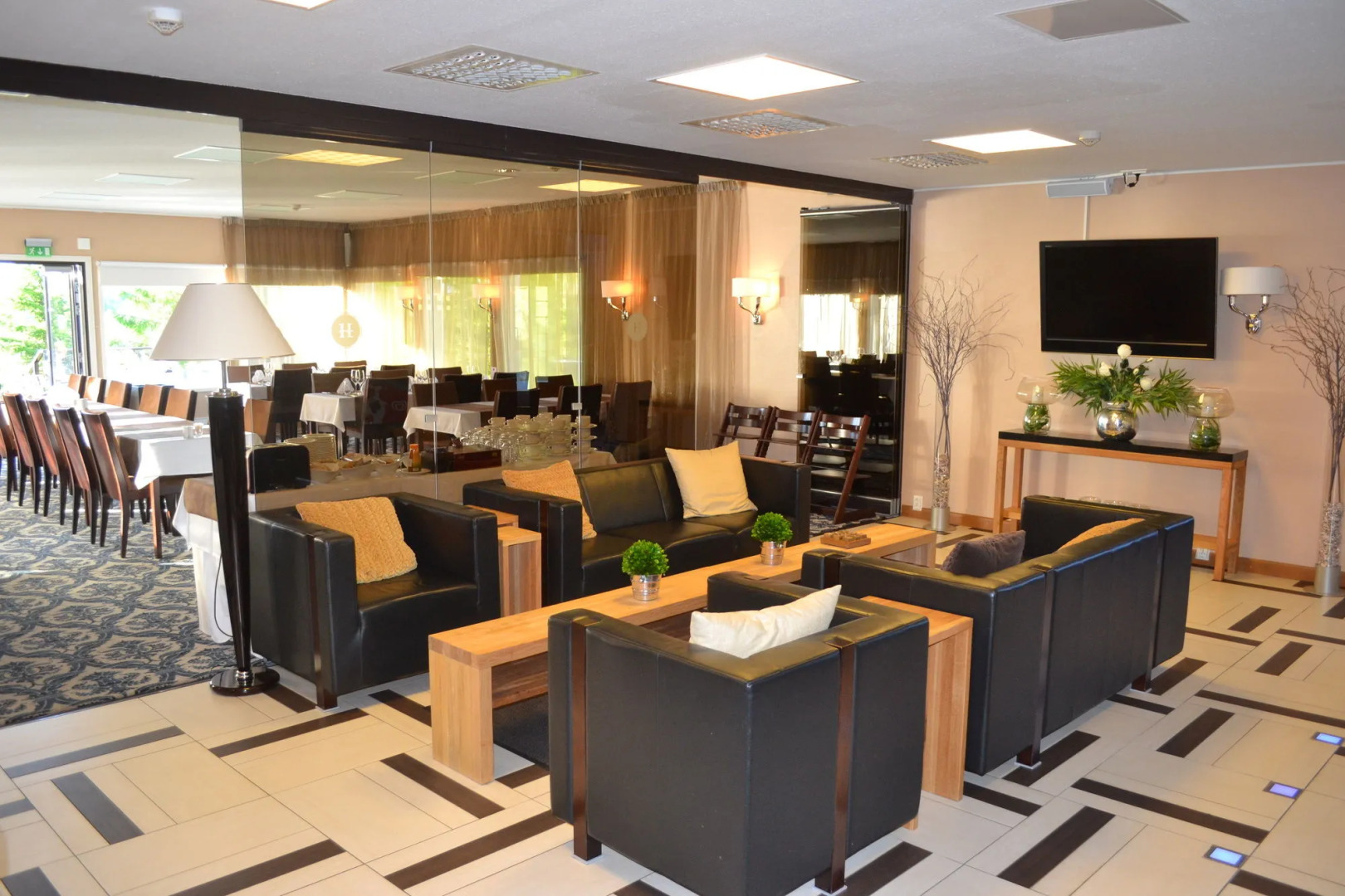 Hotel Aateli Lakeside