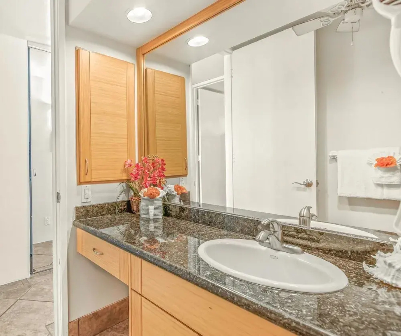 Papakea A101 2 Bedroom Condo 2 Condo by Redawning