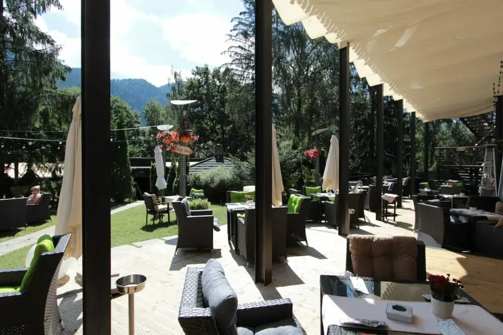 Alpin Aparthotel 2302