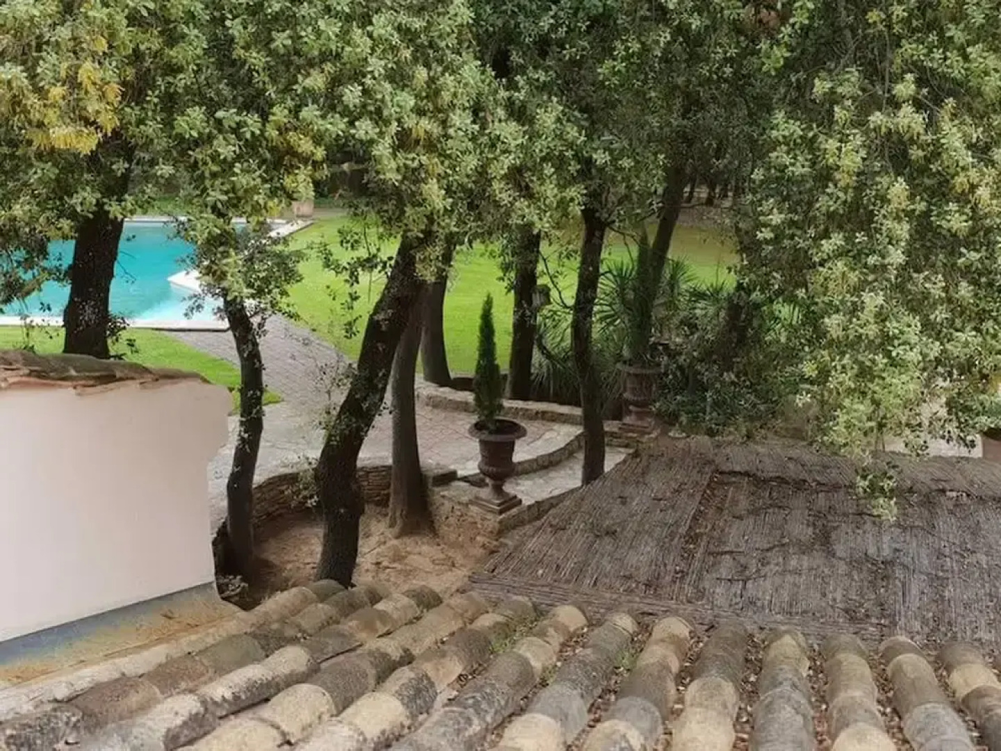 Villa in an Idyllic and Relaxing Setting Near Orange