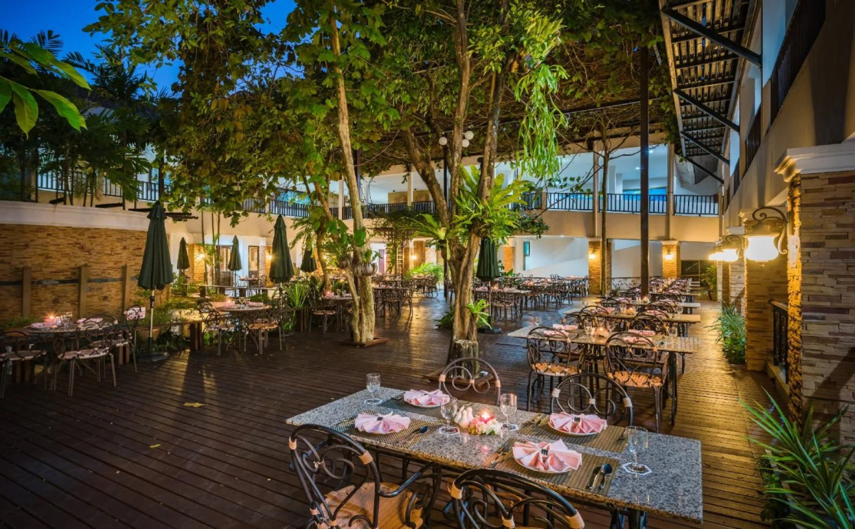 Duangjitt Resort & Spa