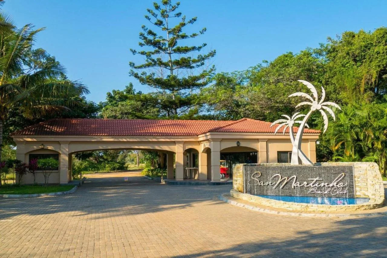 San Martinho Beach Club