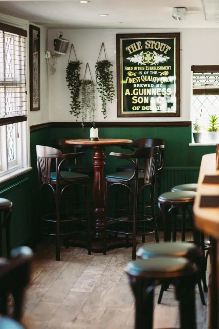 The Silver Cup - Inn