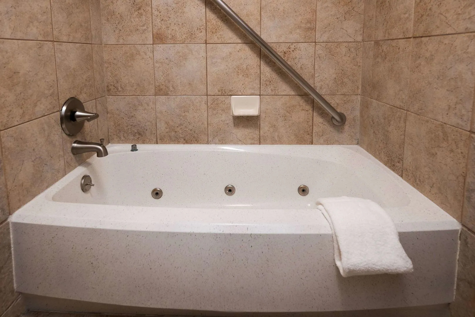 Endeavor Inn & Suites, Trademark Collection by Wyndham