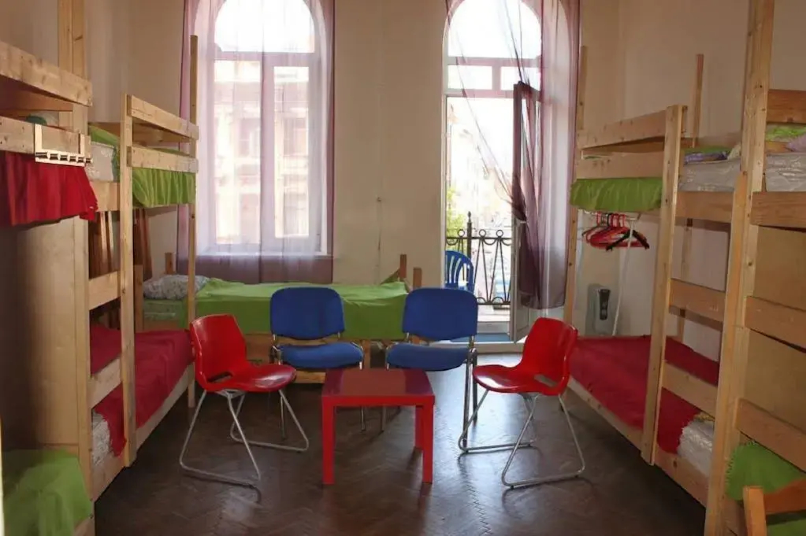 Hostel Right Place