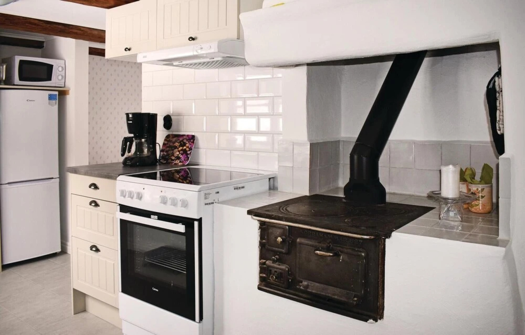 Awesome Home in Tjällmo With 2 Bedrooms and Wifi