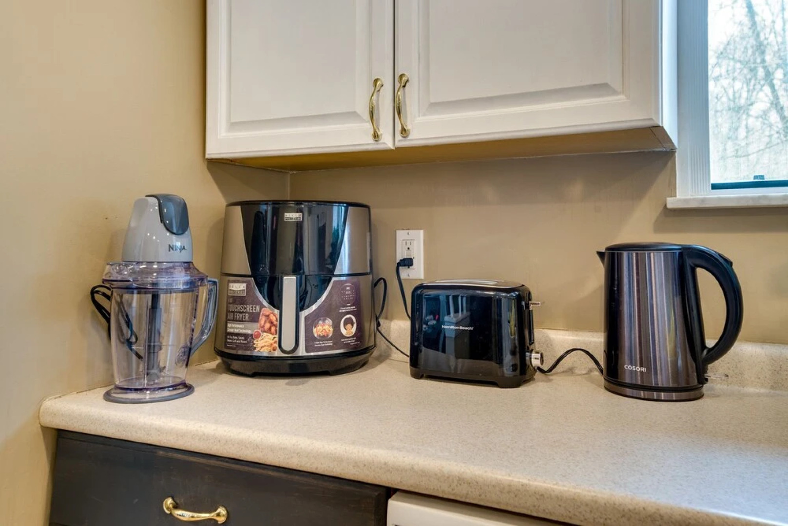 Serene Pocono Pines Home: 2 Mi to Lake Naomi Beach