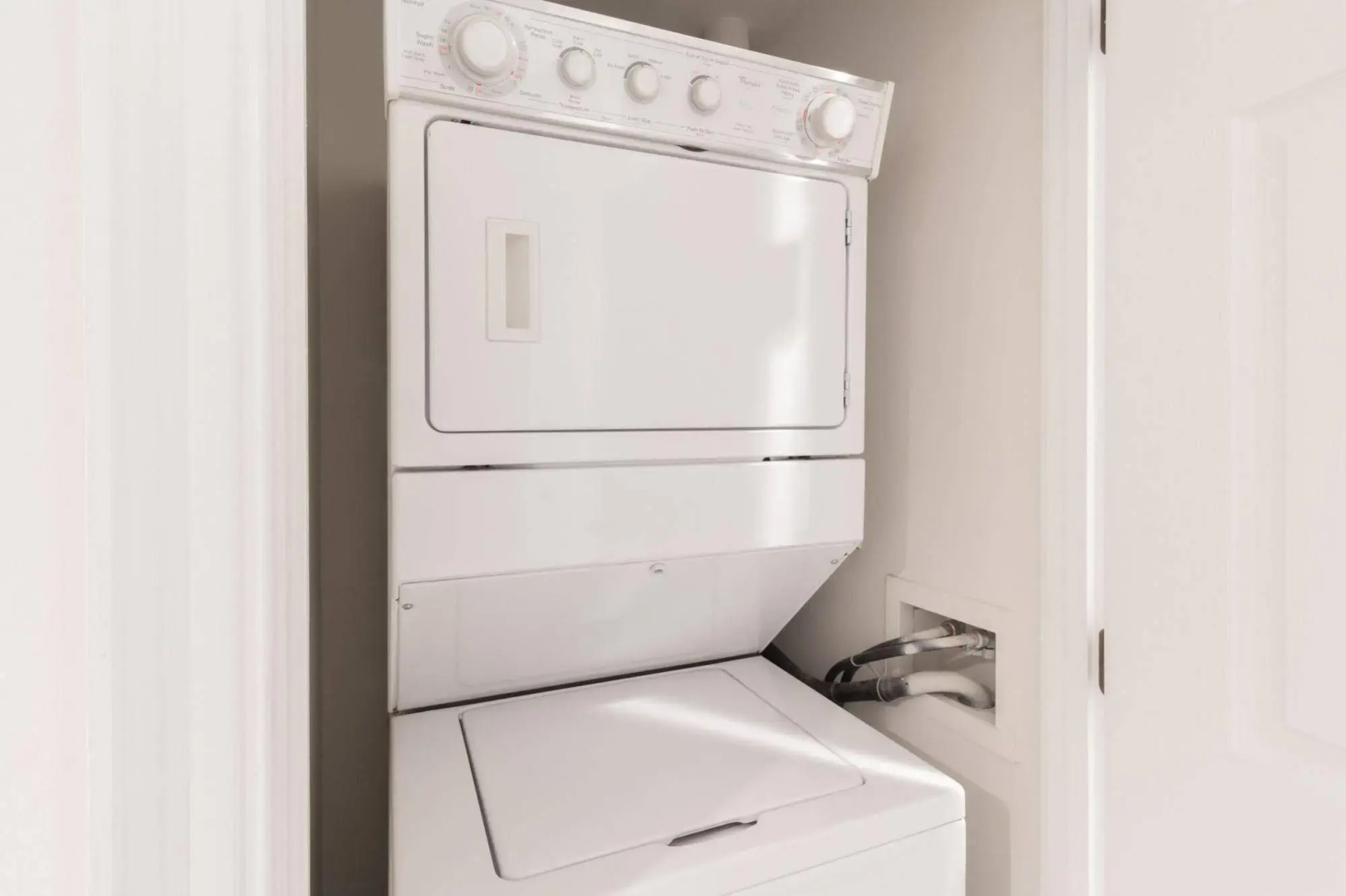 Pelican Fully Furnished Apartments