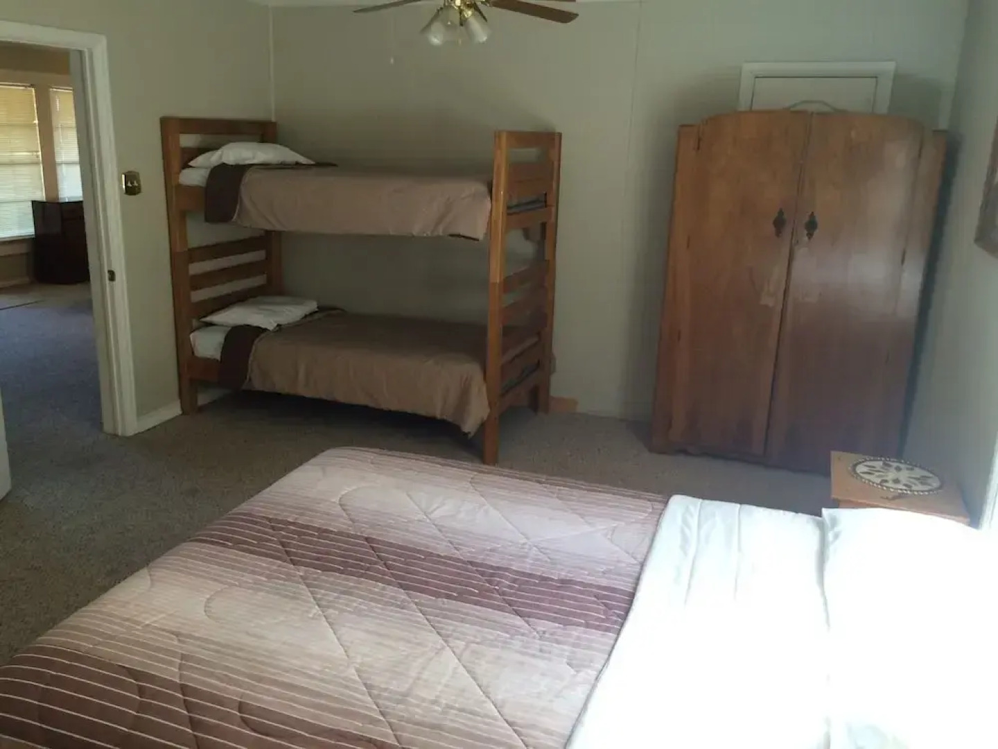 Lone Oak Ranch & Retreat