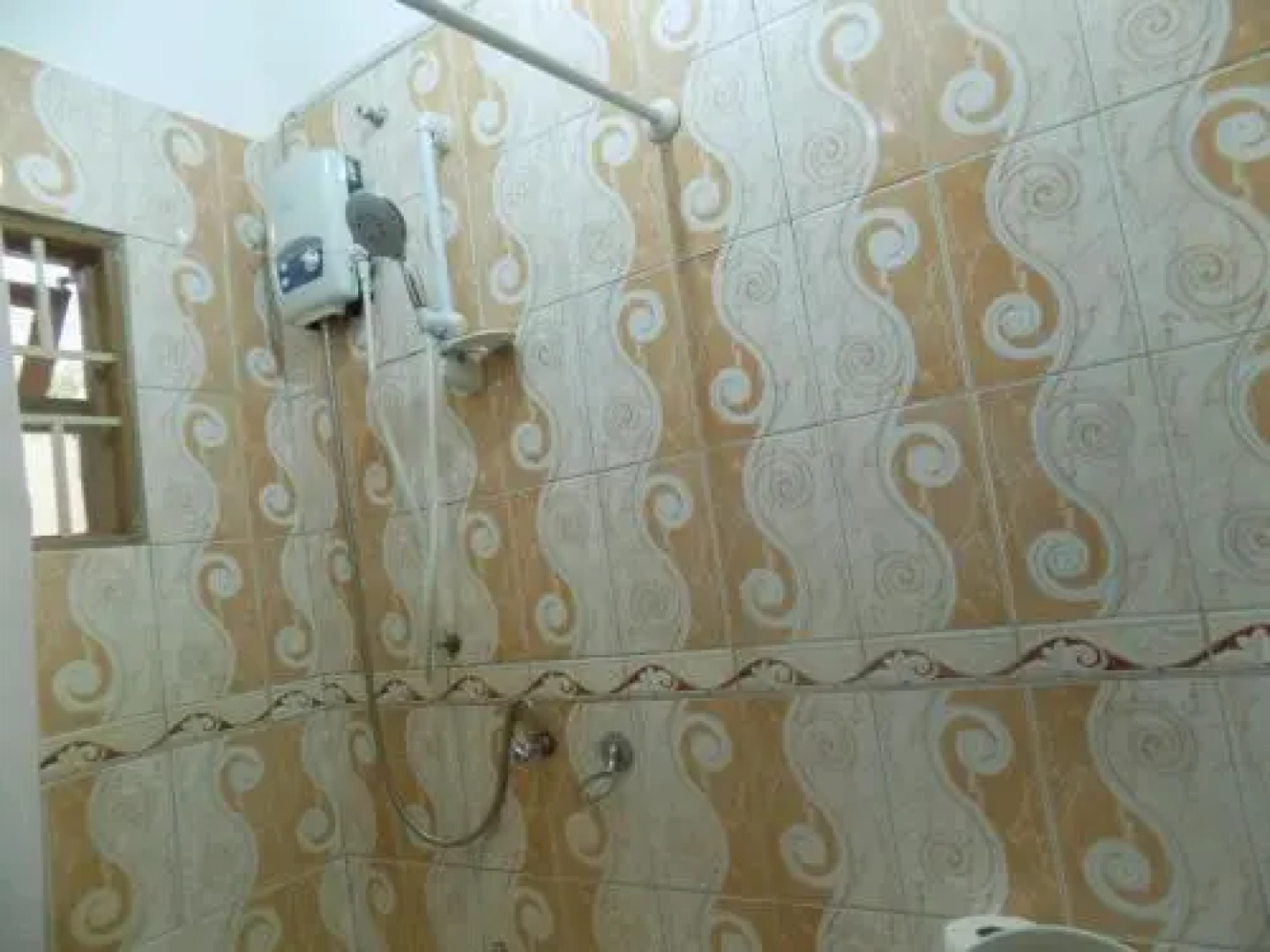 P Panorama Suites Hotel