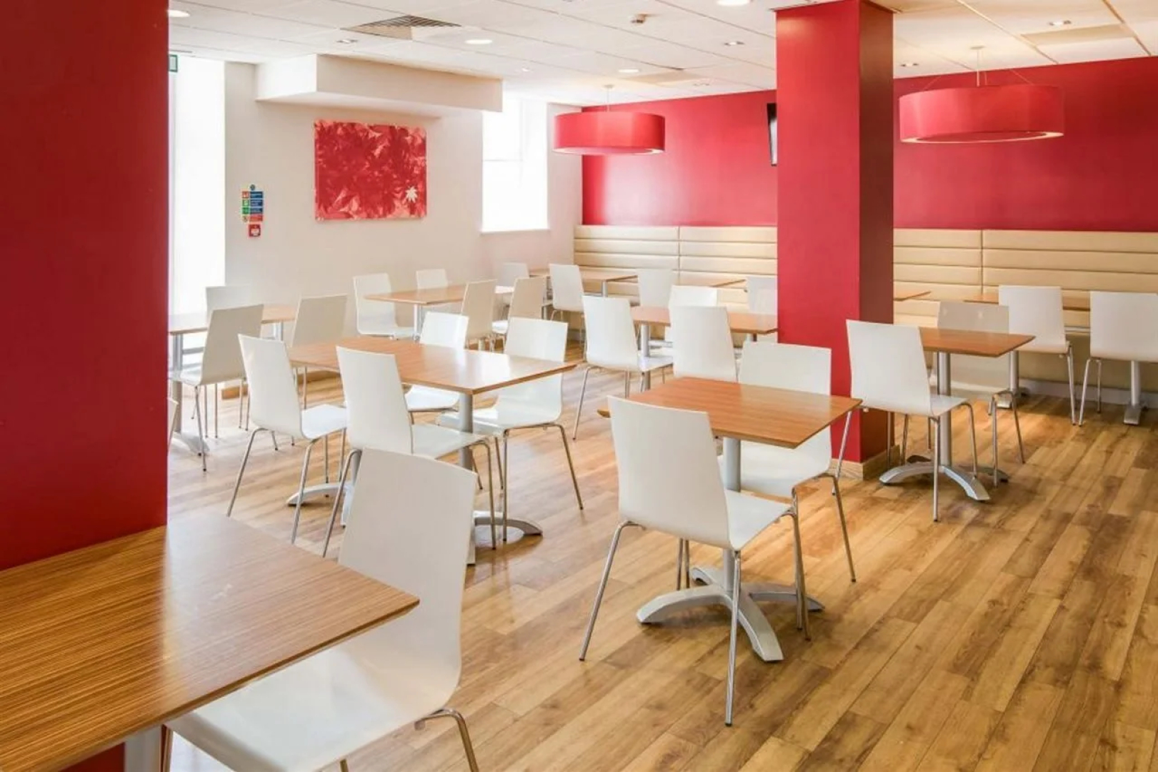 Travelodge Edinburgh Cameron Toll