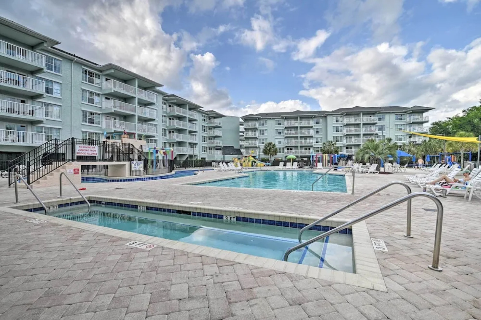 Summerhouse Villas Condo With Resort Amenities!