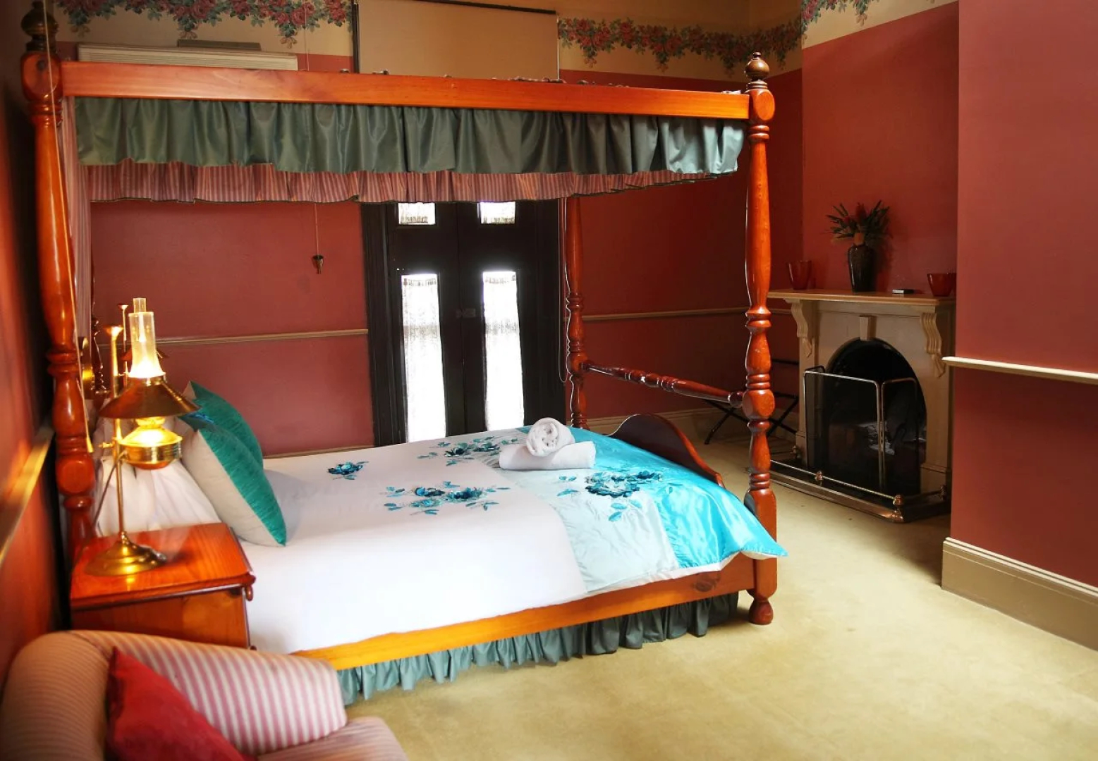 Bordello Hotel, Bar & Spa