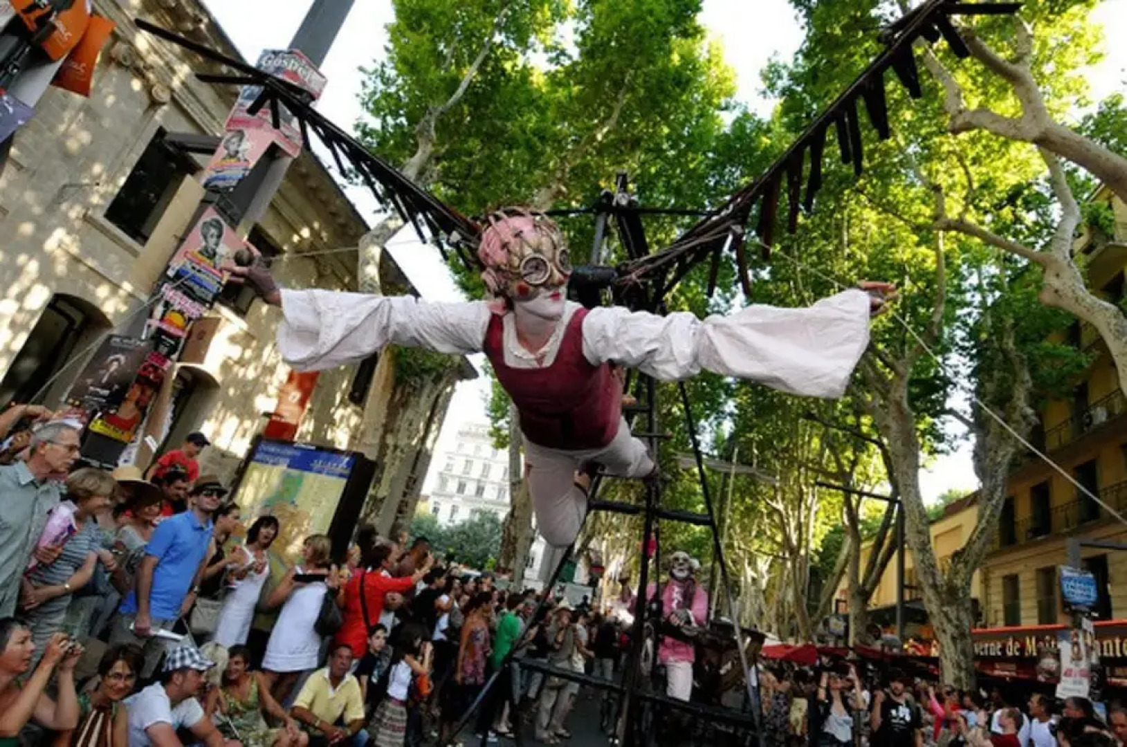 House With one Bedroom in Pujaut, With Wonderful Mountain View, Furnis