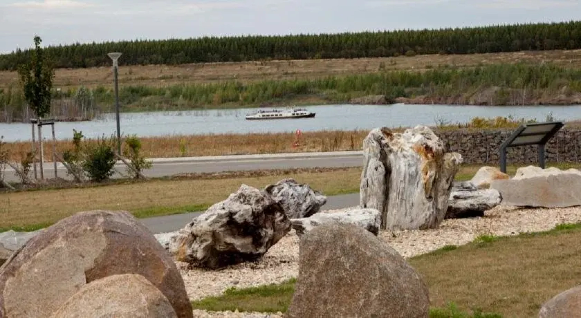 Komfort Ferienwohnungen Zwenkauer See