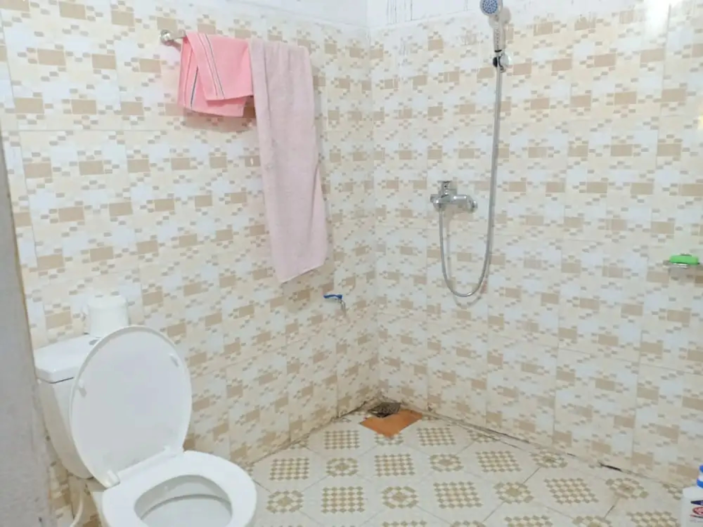 Phuot House - Hostel
