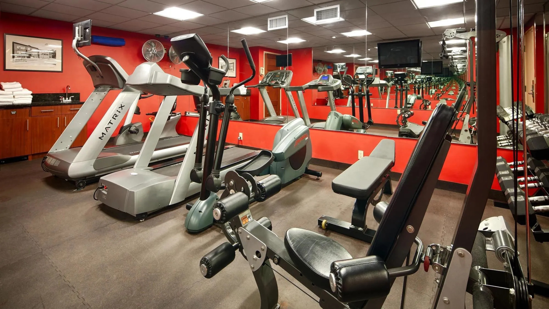 Best Western Plus White Bear Country Inn