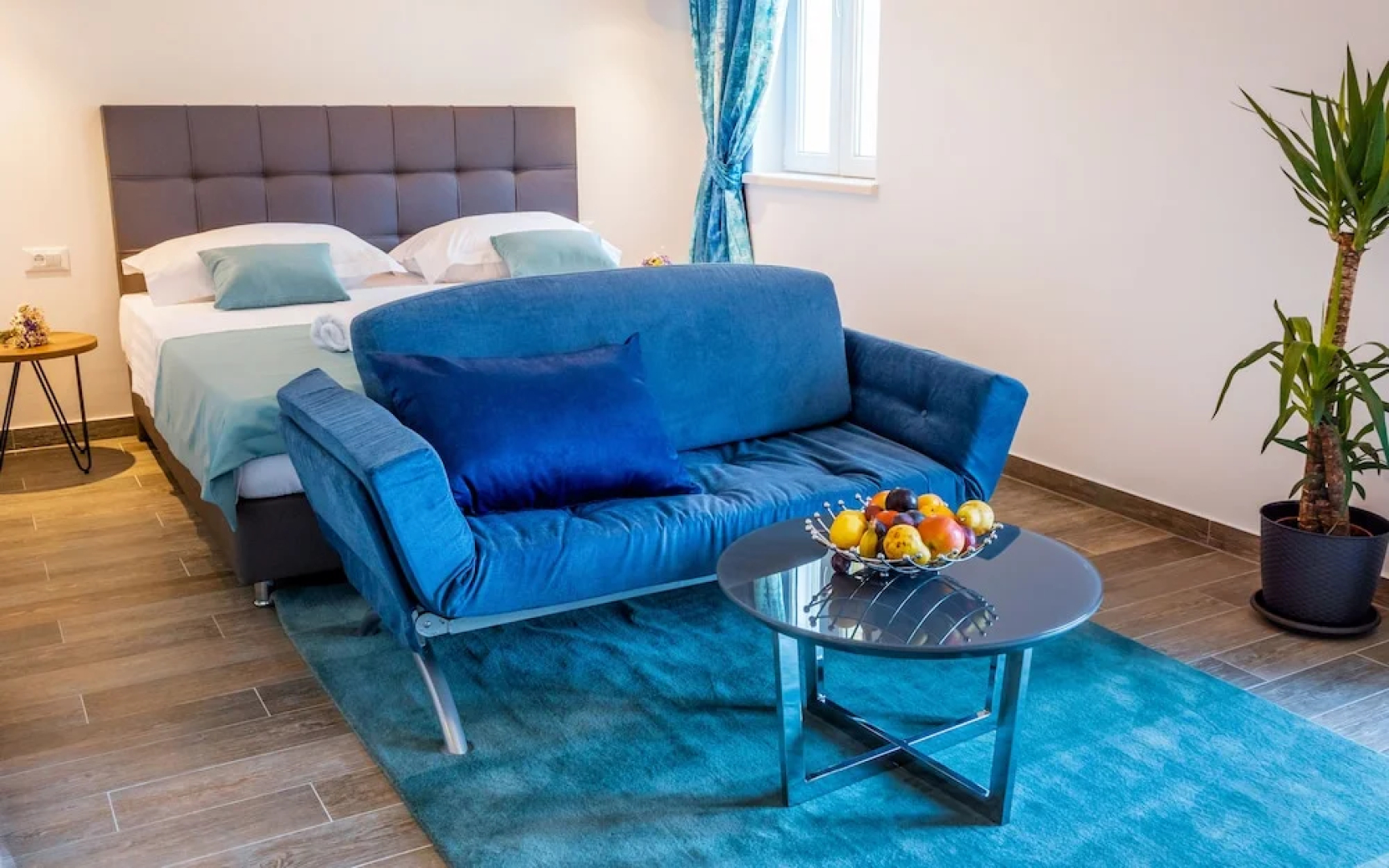 Boutique Pine Tree Resort Luxury Aparments & Restaurant