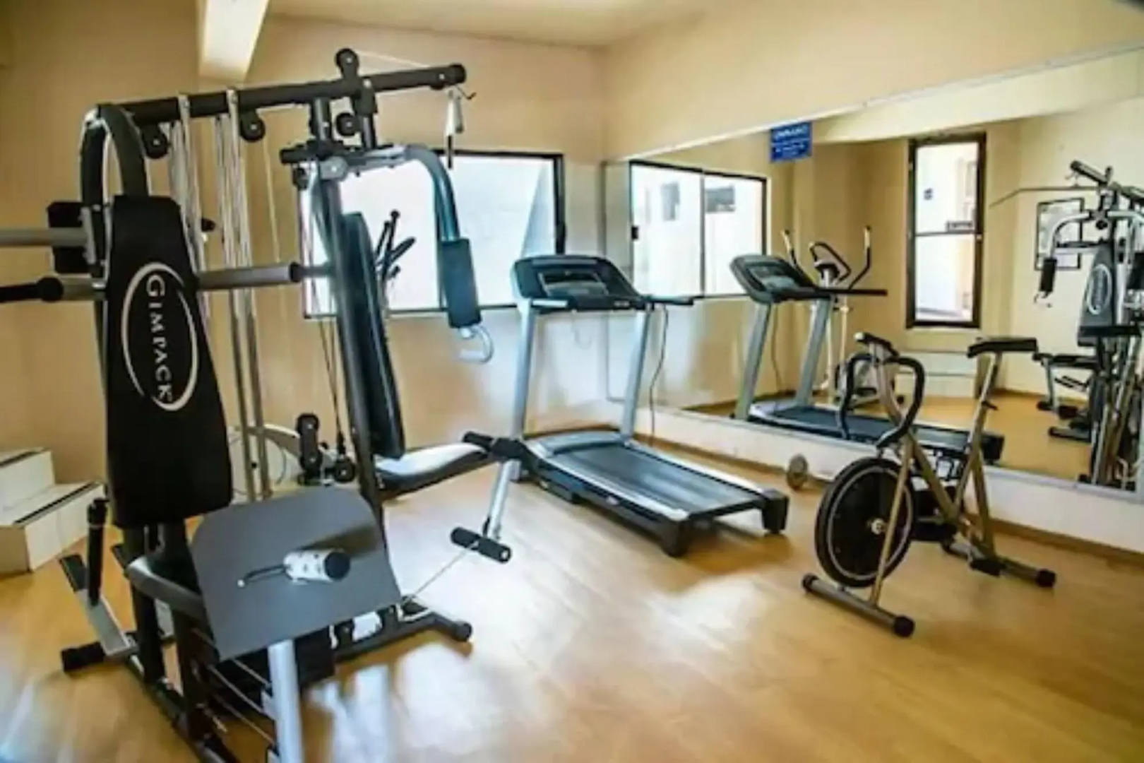 American Inn Hotel & Suites Hidalgo del Parral