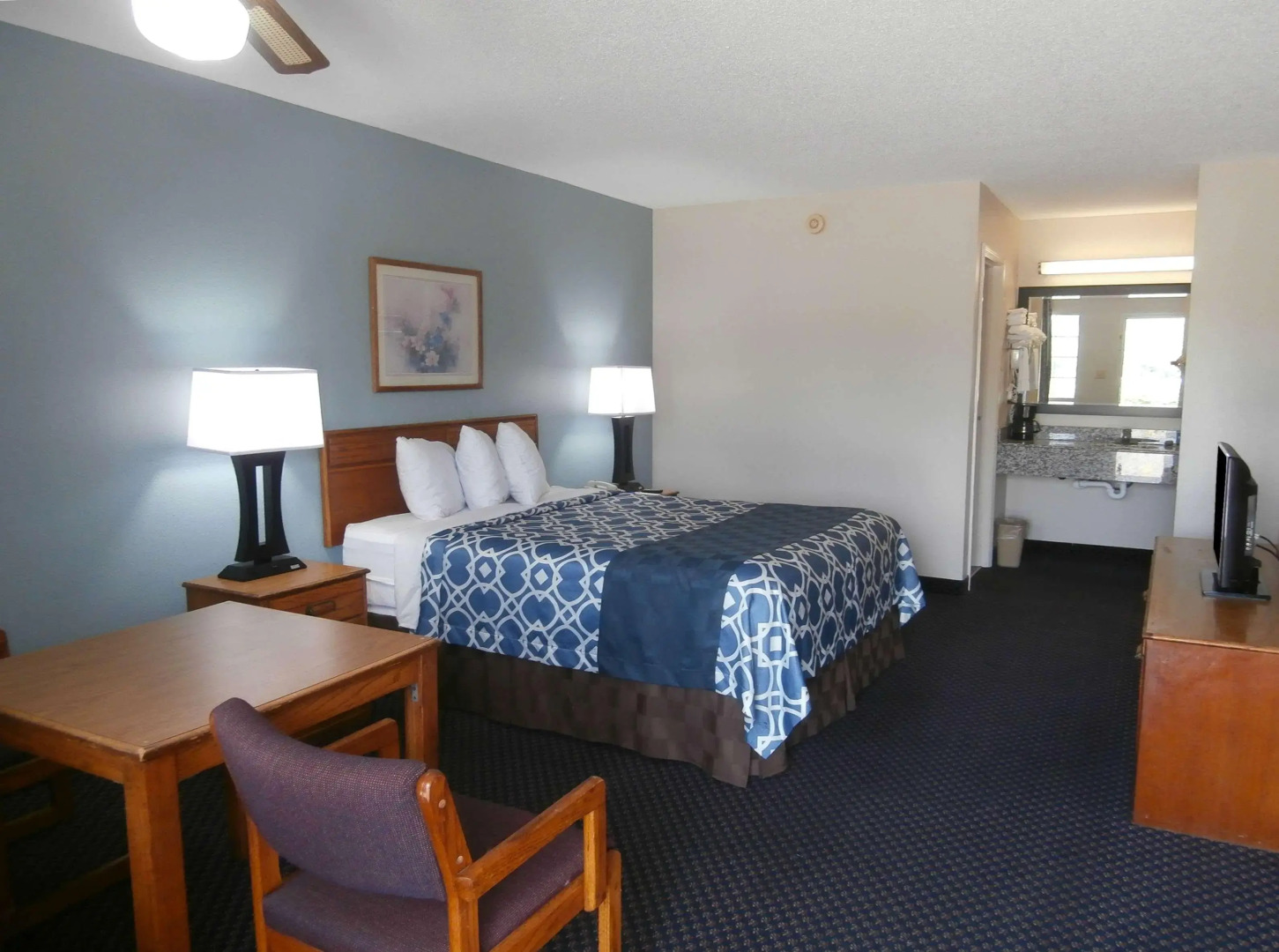 Americas Best Value Inn Blue Ridge