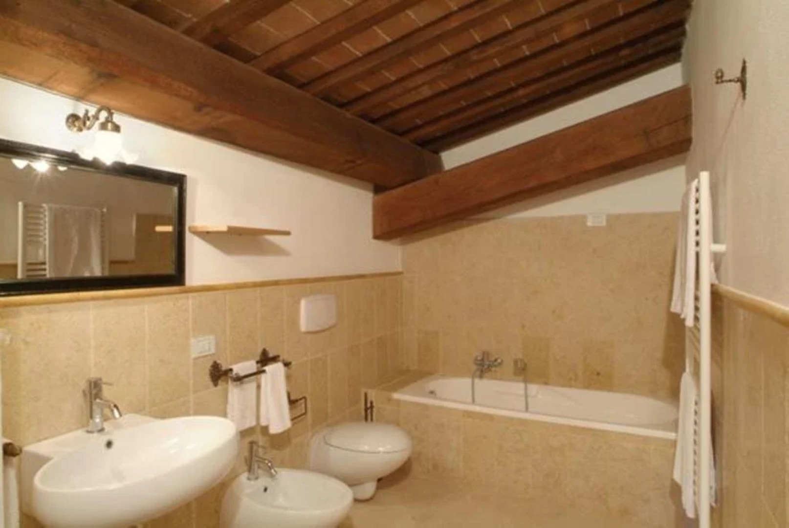 Agritourism Tenuta Armaiolo