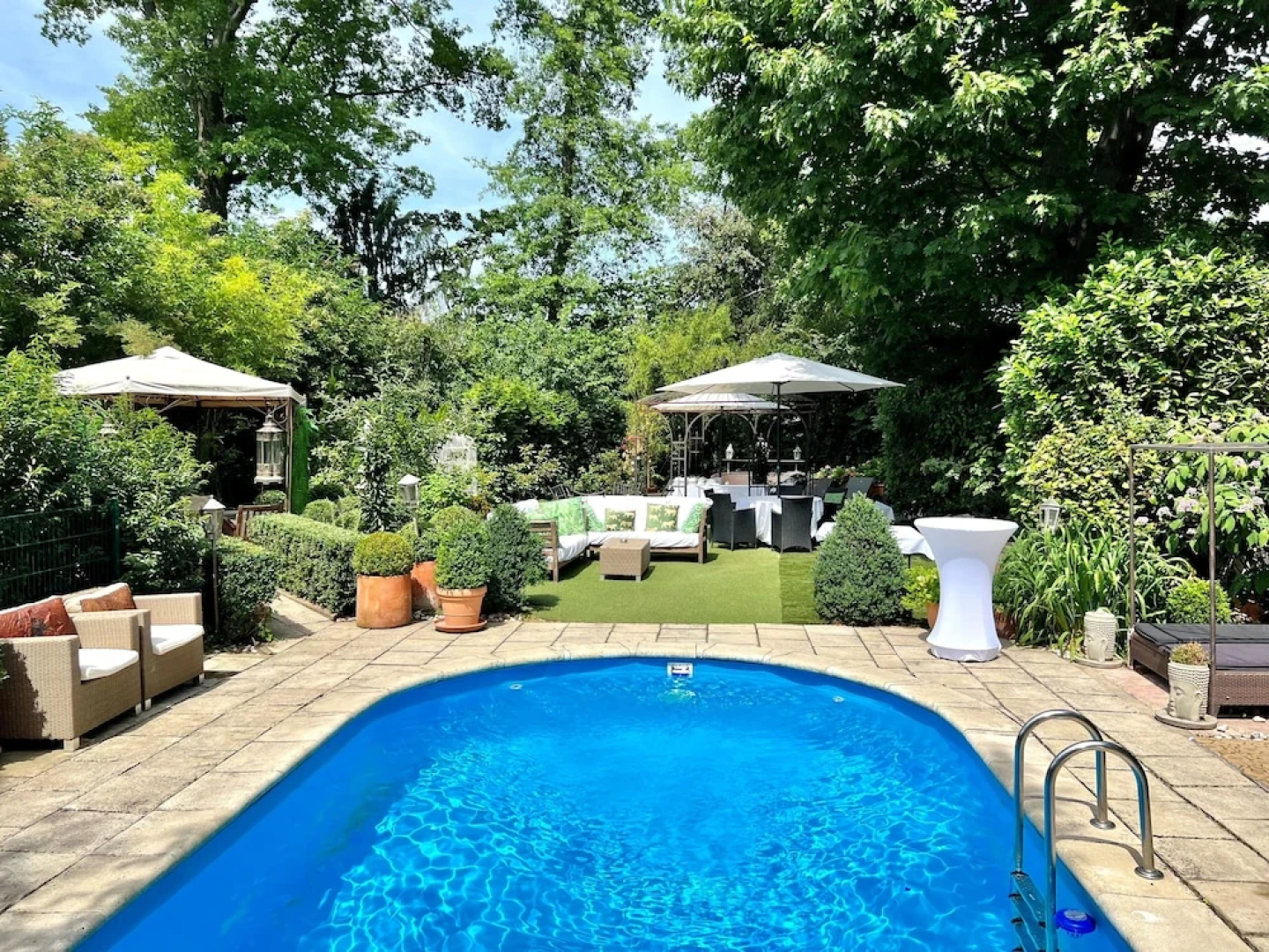Hotel Ashley's Garden