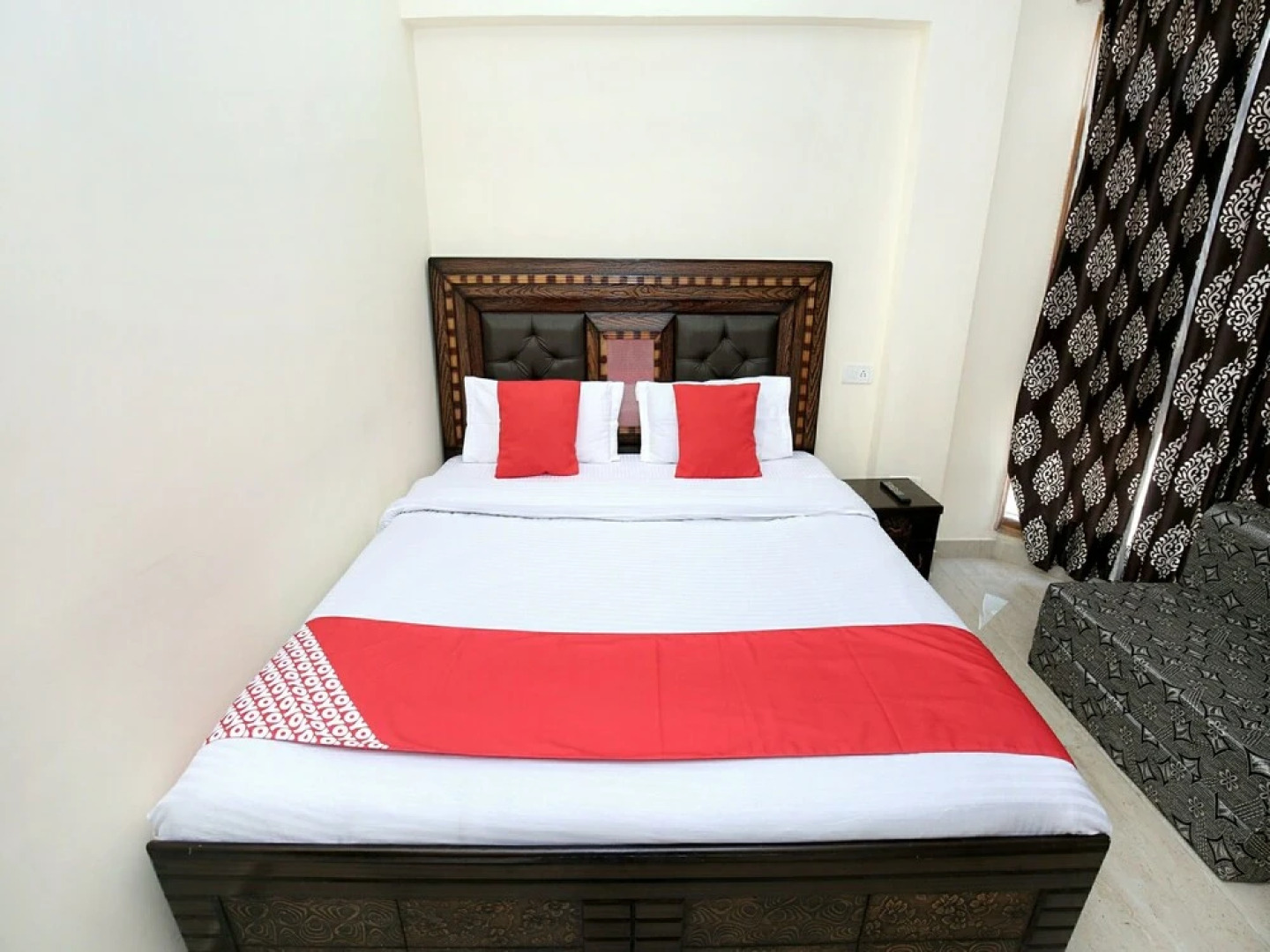 OYO 13228 Home 1BHK Aanji Solan