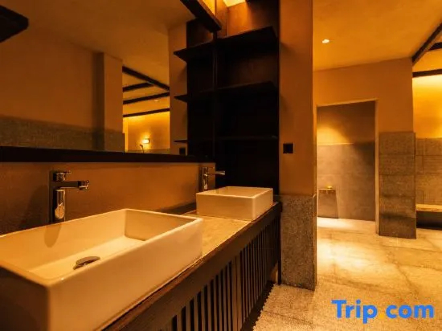 Yifangxi Hot Spring Hotel (Xianahei Branch, Wanfenglin Scenic Area)