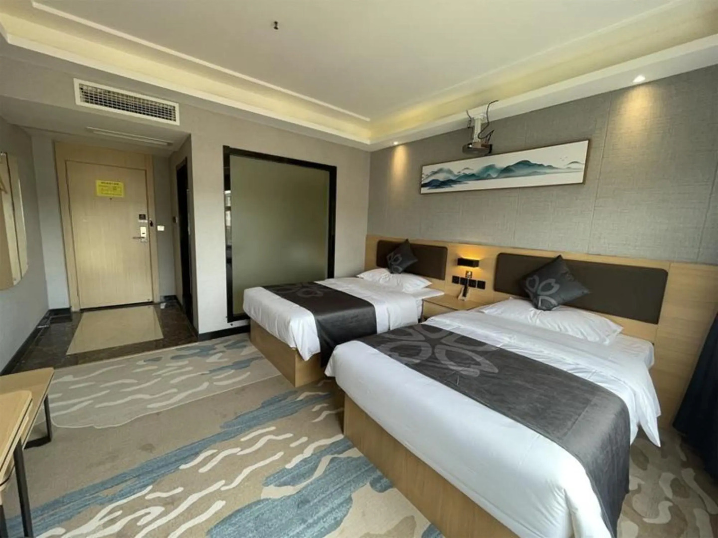 Feronia Hotel Sichuan Ganzi Baita Park