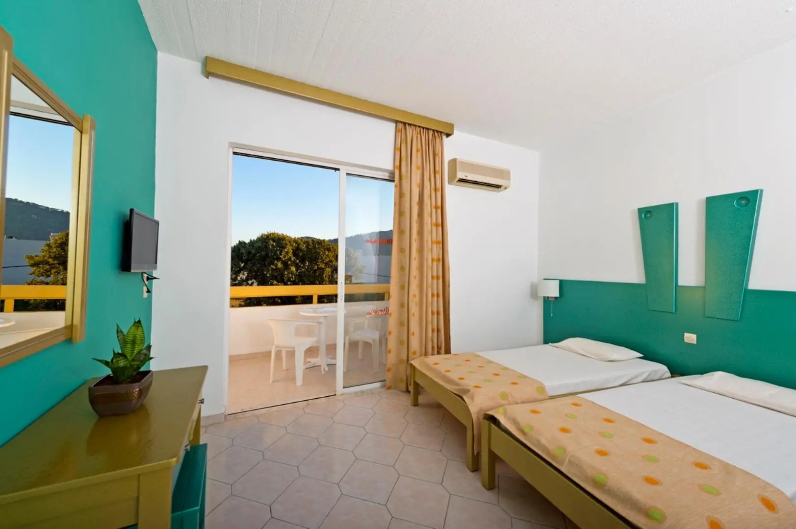 Trianta Hotel Apartments
