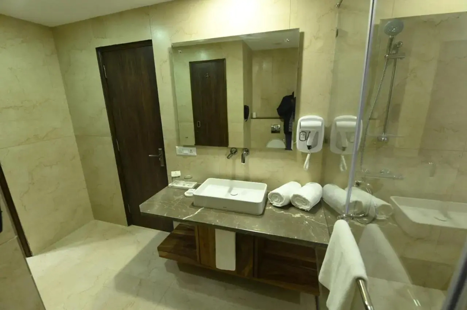 Lemon Tree Hotel Kasauli