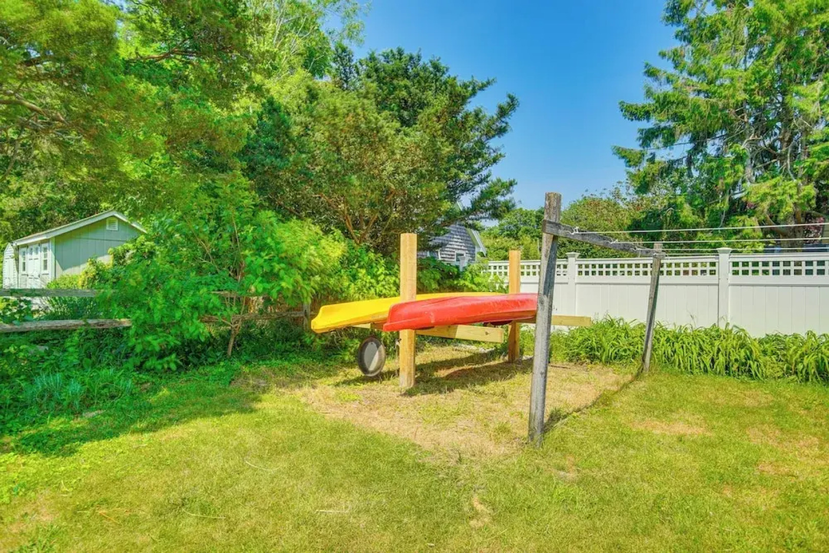 Pocasset Home w/ Kayaks & Bikes: Walk to 2 Beaches