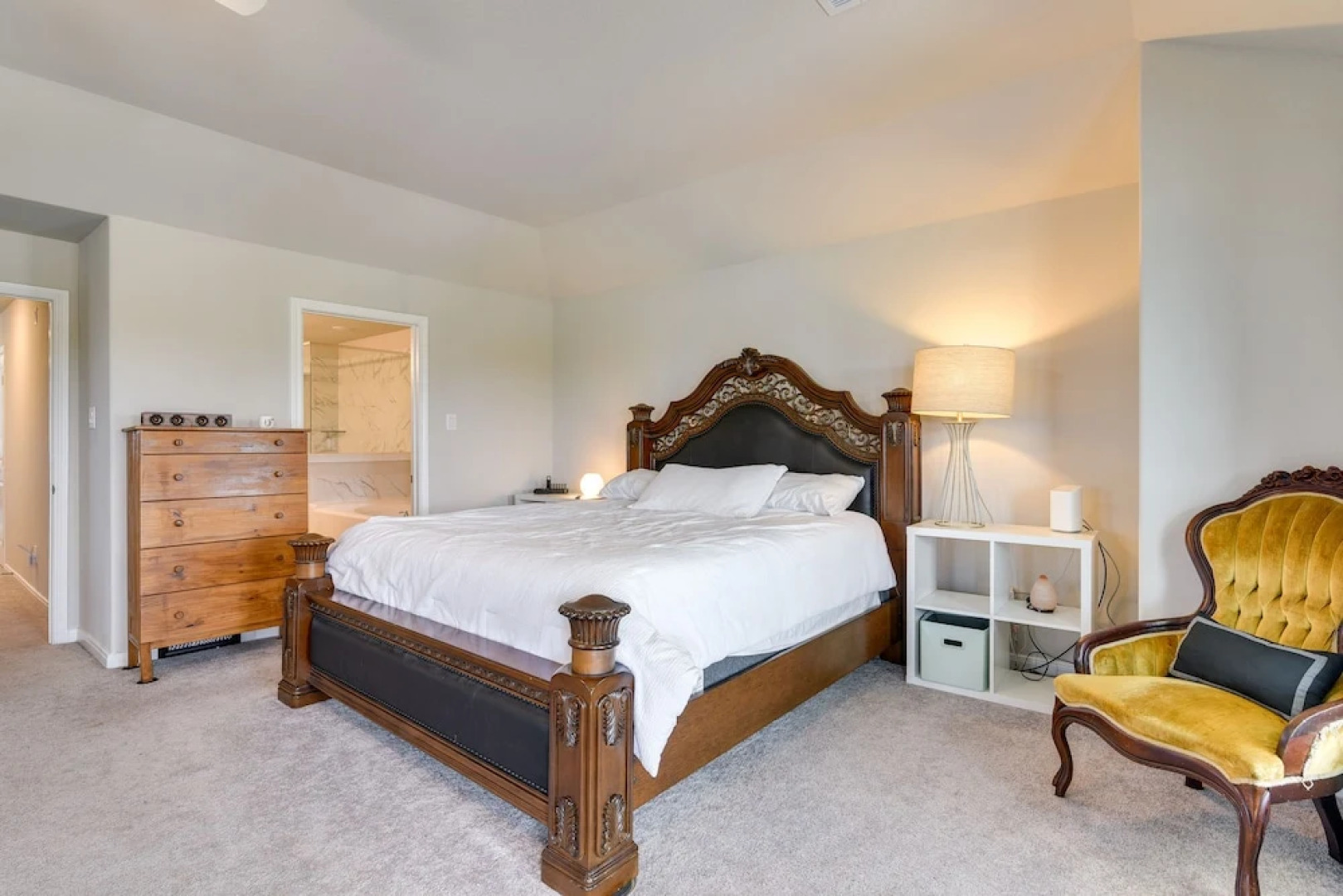 La Porte Home w/ Balconies: Walk to Beach!