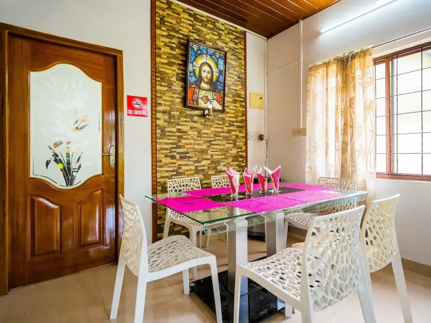 OYO 14866 Home Elegant Stay Kochi Airport