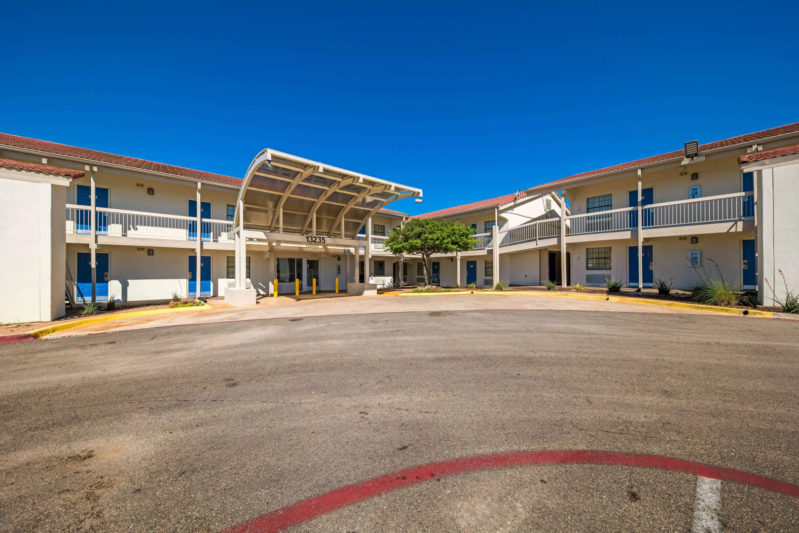 Motel 6 Dallas, TX - Farmers Branch