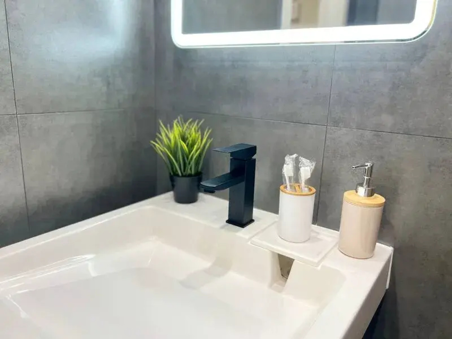 Рент Хаус на ул. Индустриальная, д. 22