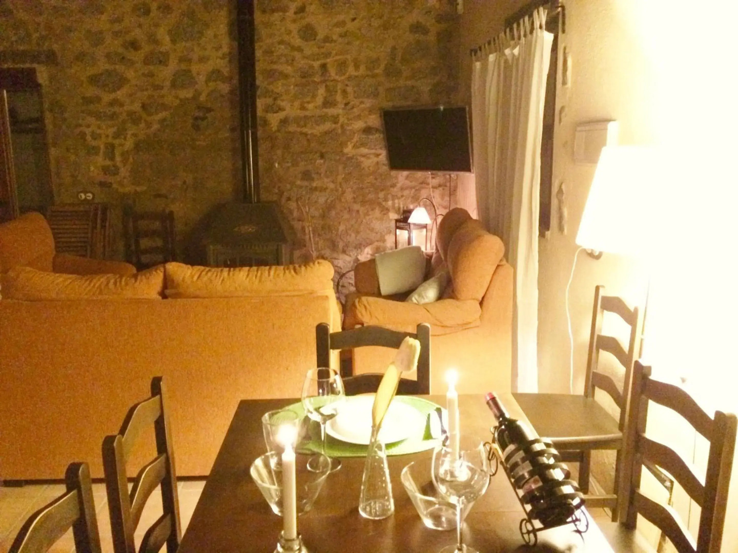 4 bedrooms house with shared pool enclosed garden and wifi at Alcaracejos