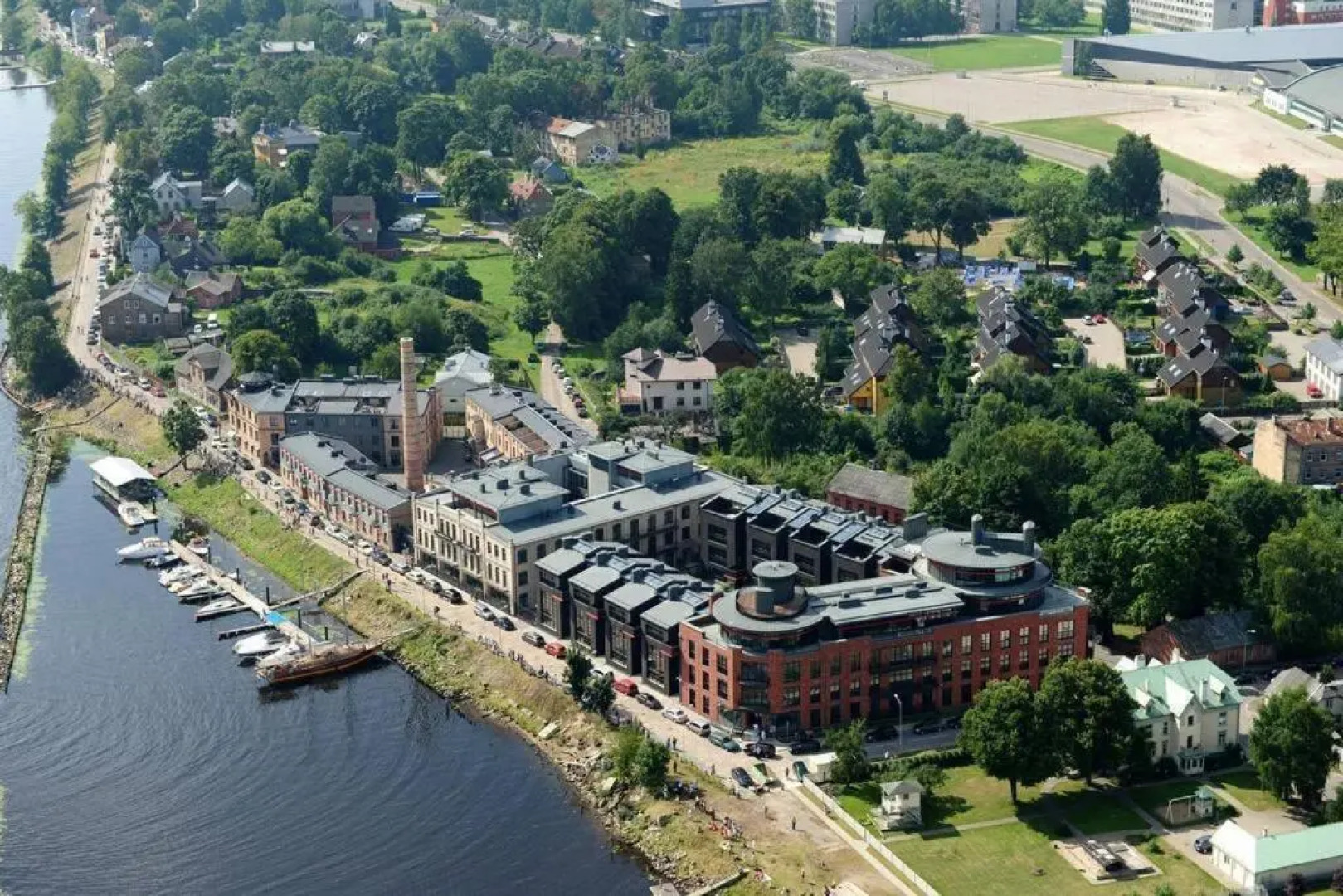 Gypsum Factory - Historic 4 Floor Townhouse - River View Terrace - King Bed 140m2