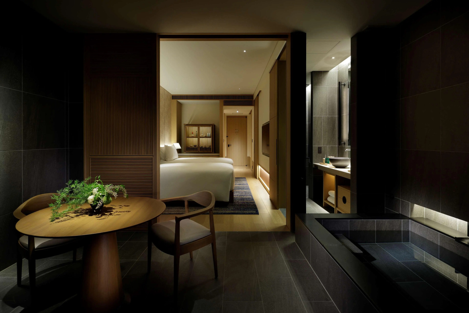 ROKU KYOTO, LXR Hotels & Resorts
