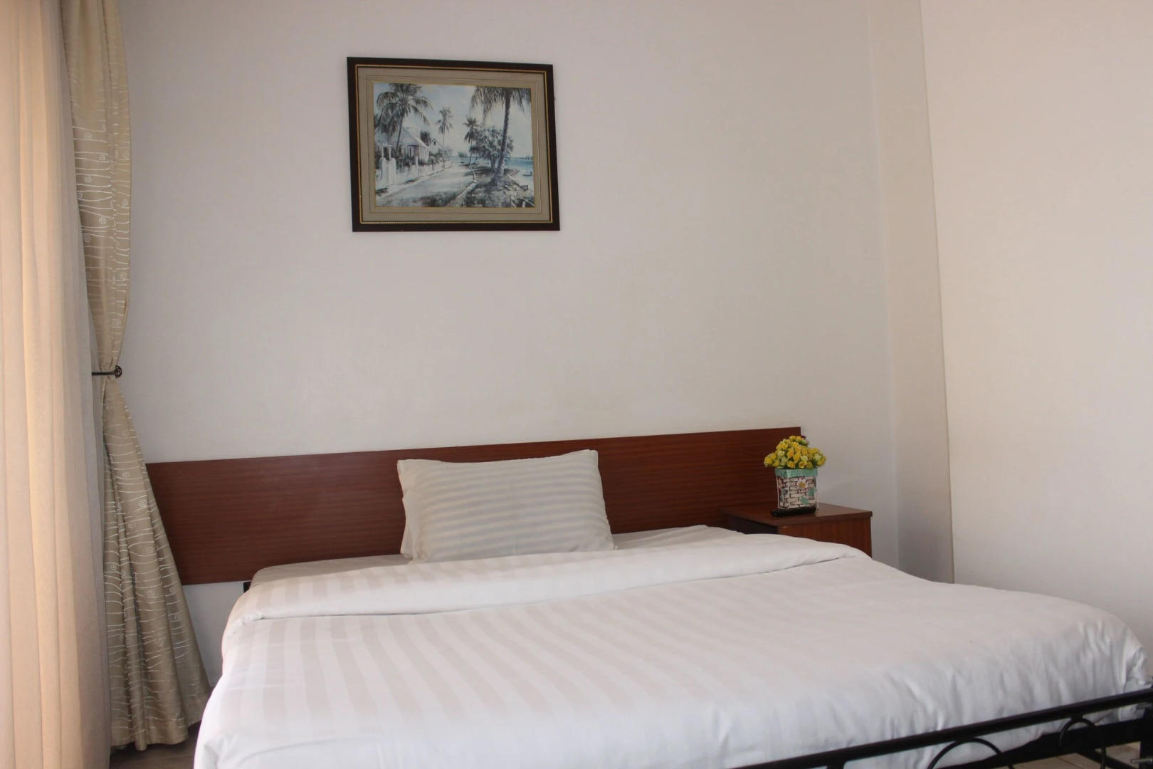 Sky Hotel International